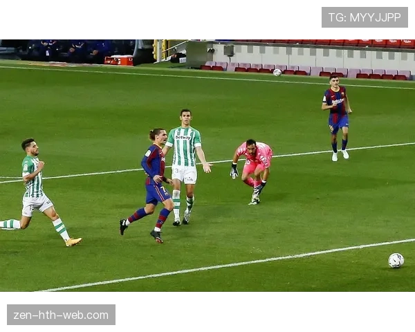 埃托奥角色转型：从终结者到前插牵制，如何撕裂对手防线？