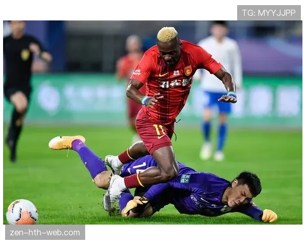 手抛球规则详解及裁判判罚关键标准解析