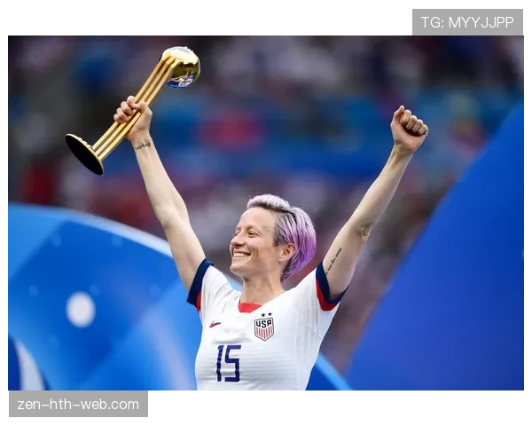 拉皮诺晒出退役后第一笔奢侈消费，网友：这比她当年年薪还高？